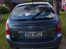 Citroën Xsara Picasso 1.6 80 kW + Zubrjonok haagis