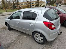 Opel Corsa D 2008a.
