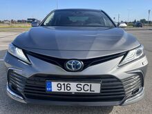 Toyotra Camry 2.5 Hybrid 12.12.2023 43000км