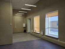 Anda üürile äripind, 75 m², Staadioni 73a