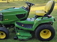 Murutraktor John Deere X758