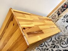 Большой сосновый комод