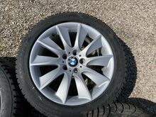 Оригинальные 18-дюймовые литые диски BMW с шипованной ре�