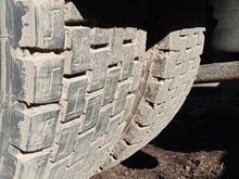 285/70R19.5