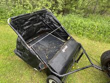 Murutraktor Husqvarna LT151 lehekogujaga