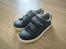 Tommy Hilfiger jalatsid nr 32