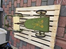 Советский педальный автомобиль