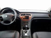 Peugeot 607