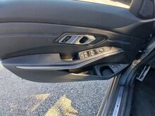 BMW 330e M-pakett  2022