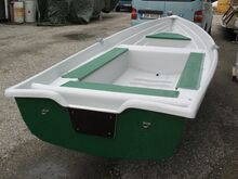 Mootor-sõudepaat C-440A