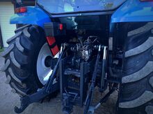 M: New Holland TS 110