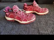 Salomon.  ( 36 )