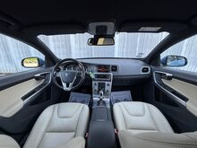 Volvo V60 Plug-In Hybrid AWD 2.4 D6 AWD 158kW