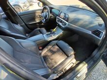 BMW 330e M-pakett  2022