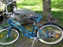 Cruiser jalgratas Giant Simple Seven.