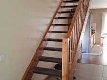 Müüa täispuidust trepp