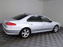 Peugeot 607