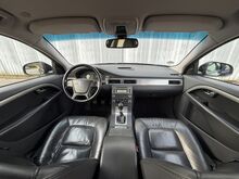 Volvo V70 Momentum 2.0D 100кВт, РАССРОЧКА