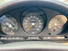 1986 Mercedes-Benz SL 300 R107 Cabriolet