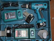 Аккумуляторная дрель Makita