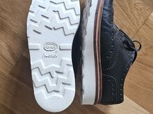 Grenson nahast brogue-kingad Vibram tallaga
