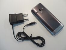 Samsung  GT-S5610  +  laadija