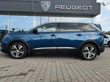 Peugeot 5008 1.5 96kW .