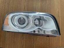 Parem esituli Volvo XC90 Bi-Xenon 31290893, 899046