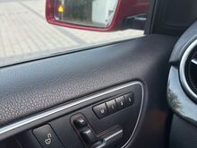 Mercedes-Benz B 200 1.8 100kW 2012a
