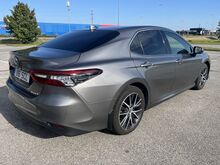 Toyotra Camry 2.5 Hybrid 12.12.2023 43000км