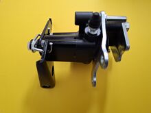 Mopeedauto Casalini tagapidurisuportid