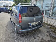 Peugeot 807