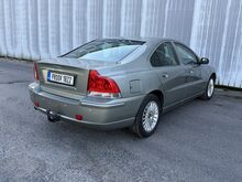 Volvo S60 2.4D5 93kw LS: 258066km! ÄSJA BELGIAST!