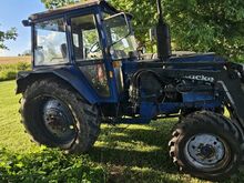 M: MTZ82 koos esilaaduriga