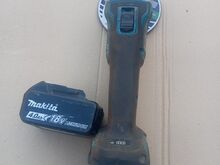 Makita dga 511