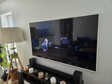 Samsung 75" TV + soundbar
