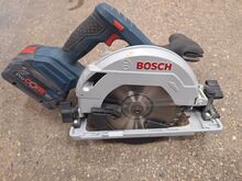 Аккумуляторная дисковая пила Bosch