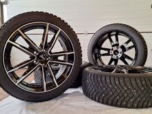 Goodyear naastrehvid 18-tollistel Dezent velgedel