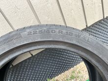 Continental 225/40/18 suverehvid