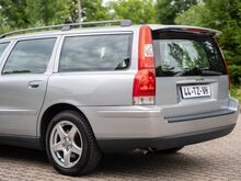 Volvo V70 2.4 D5 120кВт Momentum