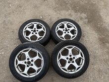 Оригинальные литые диски Ford с летней резиной
