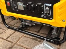 Бензиновый генератор Stanley SG 2400, 2100 Вт