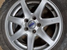 Volvo originaal valuveljed 16 tolli 5x108