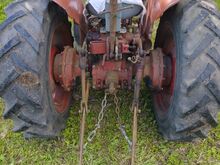 Müüa traktor V-445