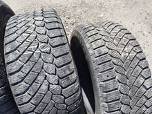 215/60/R16 Continental шипованные шины 4 шт.