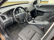 Volvo XC60 2.0 D4 133kw, TOODUD HOLLANDIST