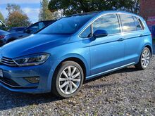 Volkswagen Golf Sportsvan. Bens. automaat.