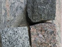 Graniidist tänavakivid ja teepiirded