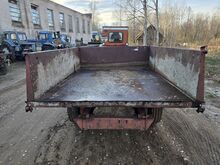 Тракторный самосвальный прицеп