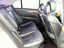 Mercedes-Benz E 320